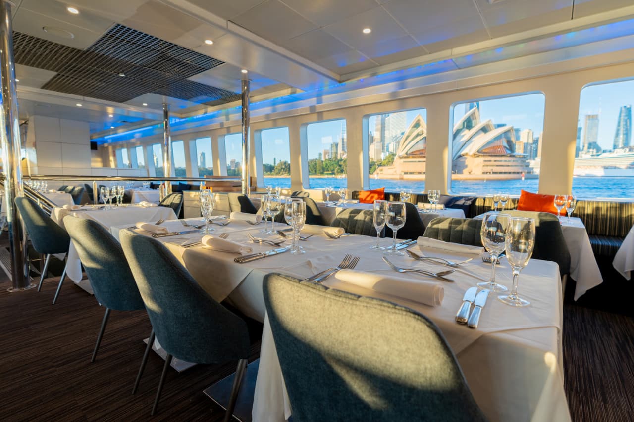 Crucero con almuerzo por la bahía de Sídney a bordo de Magistic Cruises desde Darling Harbour - imagen 8