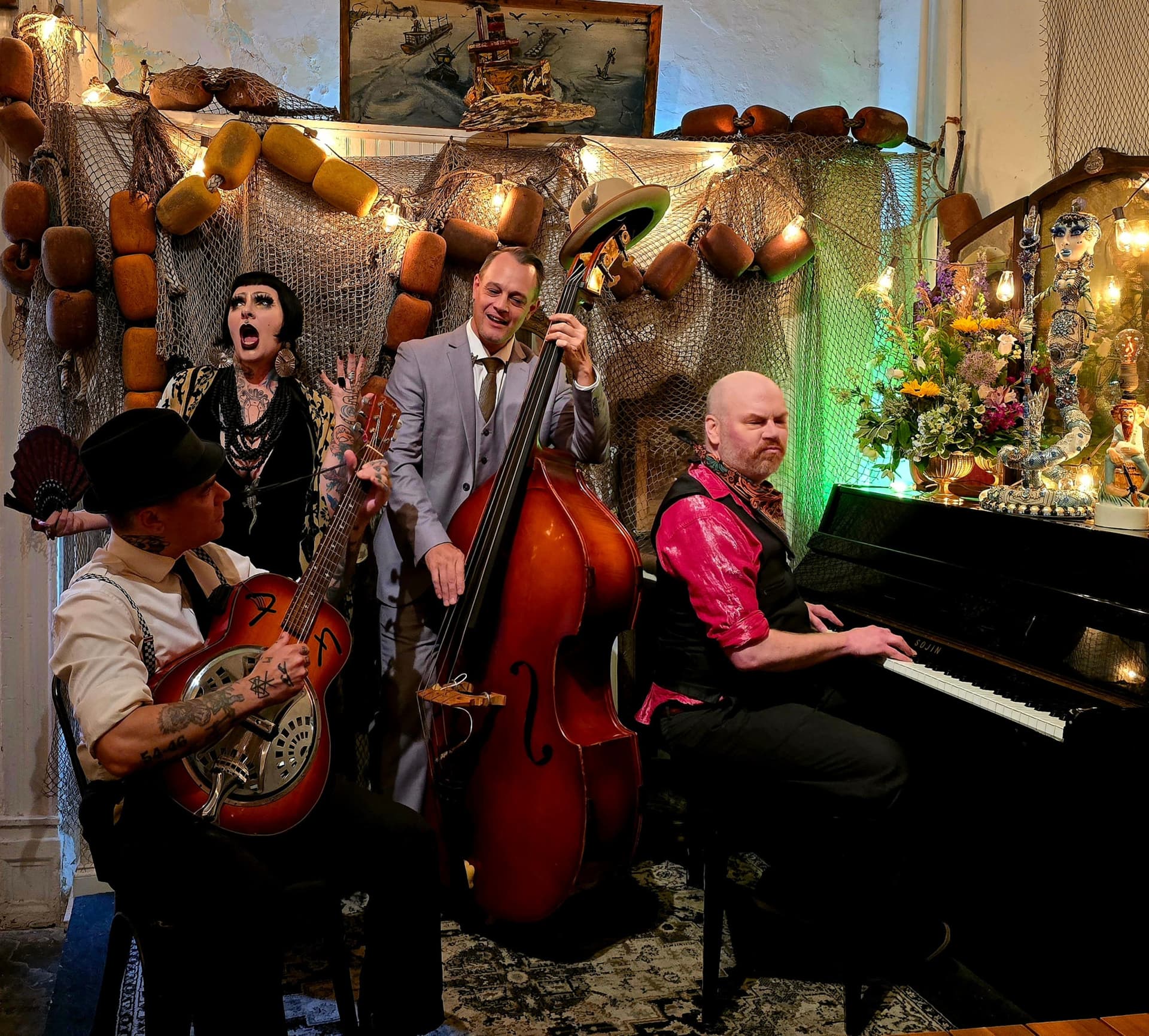 Experiencia culinaria y cabaret de Shrimp Boil - imagen 6